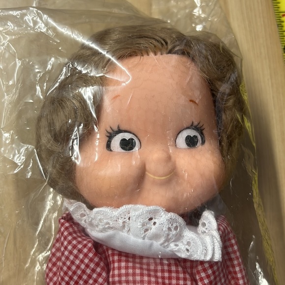 Vintage Campbell’s 1988 Special Edition Kid Doll - Picture 5 of 6